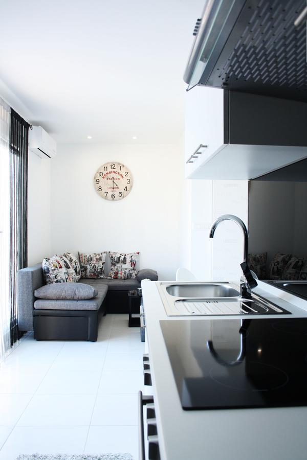Apartment One Vision Split Exterior foto